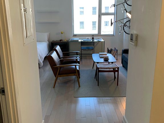 5th image of 250 Bedford Ave #409