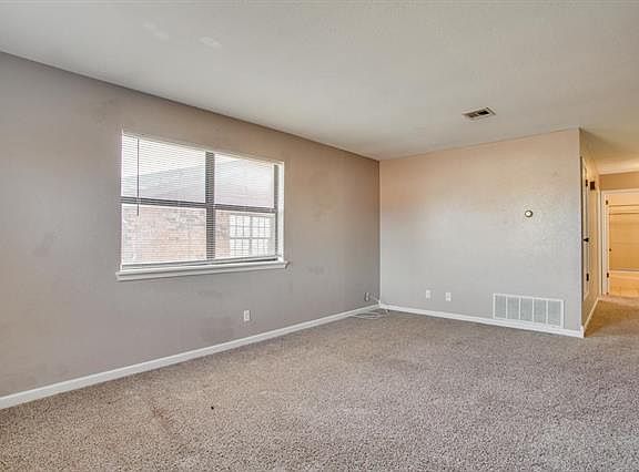2nd image of 1017 Wildoak Dr