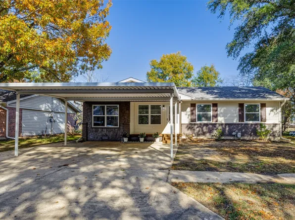 103 E Cunningham St, Bonham, TX 75418