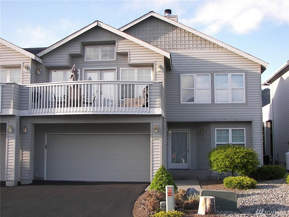 1st image of 204 Parkway Dr