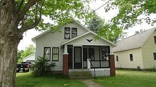 1st image of 958 E Wilcox Ave