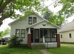 958 E Wilcox Ave, White Cloud, MI 49349