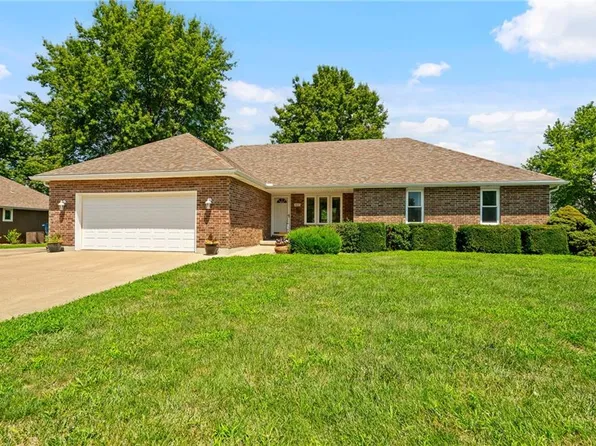 613 W Kirkpatrick St, Odessa, MO 64076