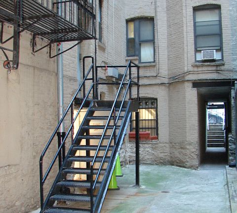 2nd image of 123 E 102nd St APT 1B