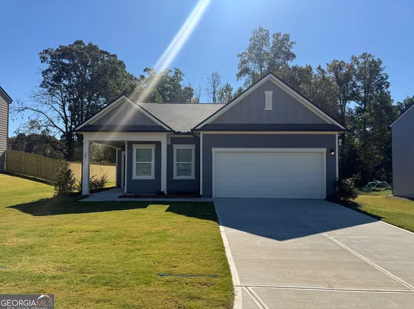 22 Crescent Dr, Carrollton, GA 30116