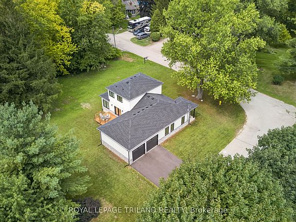 4th image of 4397 Mill Cres
