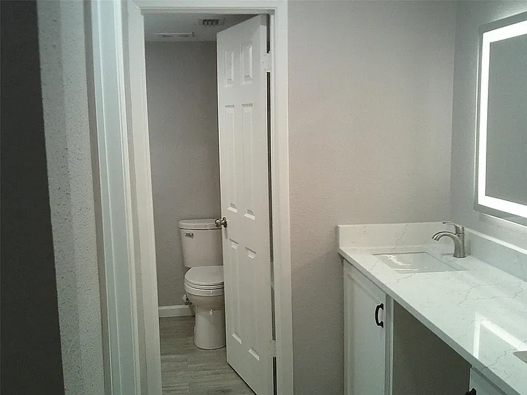 13427 Garden Grv #ST750 — Photo 14