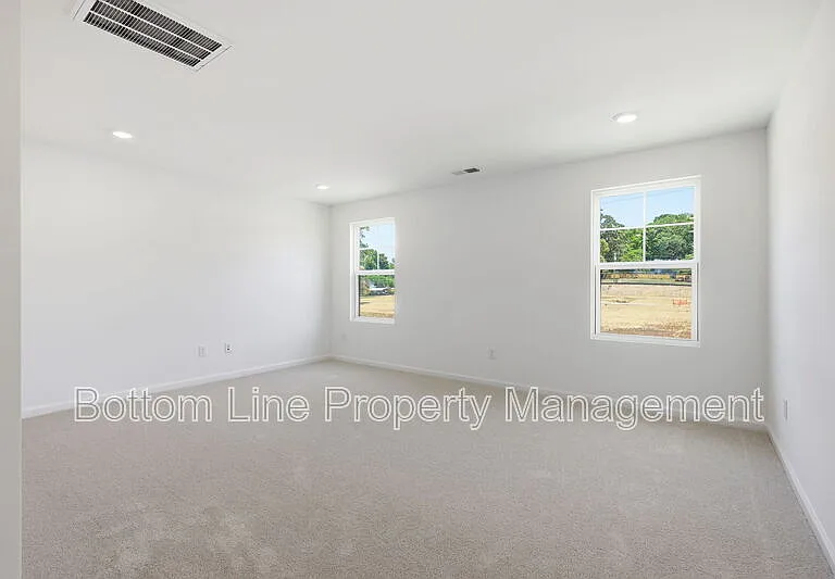 2308 Oakwood Meadows Ct — Photo 37