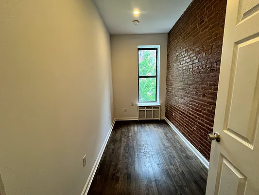 Rented by Compass | media 4