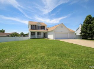 165 Whitetail Crossing Dr, Troy, MO 63379