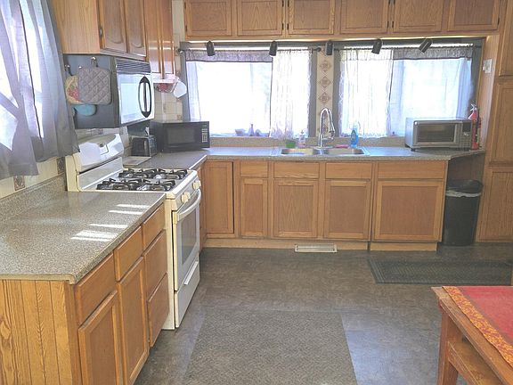5th image of 130 N Nelson St