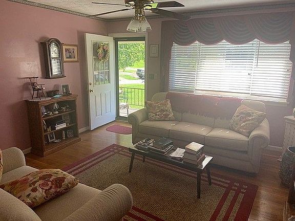 2nd image of 3633 Olympia Cir