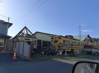 785 Broadway Ave, Winchester Bay, OR 97467