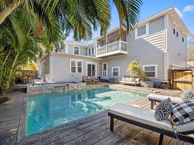 425 20th Ave NE, Saint Petersburg, FL, 33704