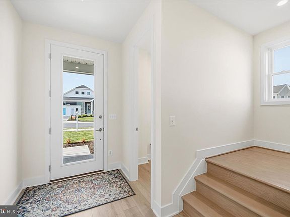 2nd image of 104 Wagtail Ln