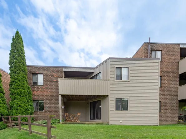 1840 W Highland Ave #E-104, Elgin, IL 60123