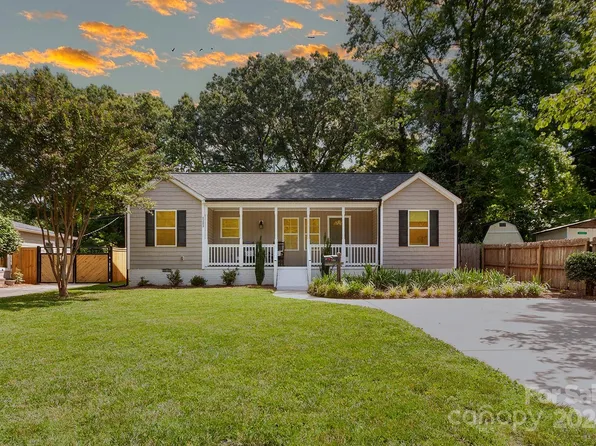 4303 Hammett St, Charlotte, NC 28205