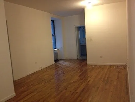 Rented by Dream NYC LLC | media 7