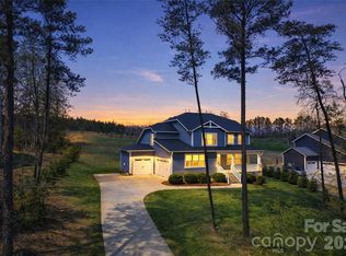 4243 Island Fox Ln, Denver, NC 28037