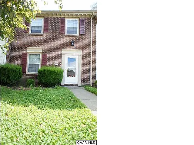 1608 Townwood Ct photo 1