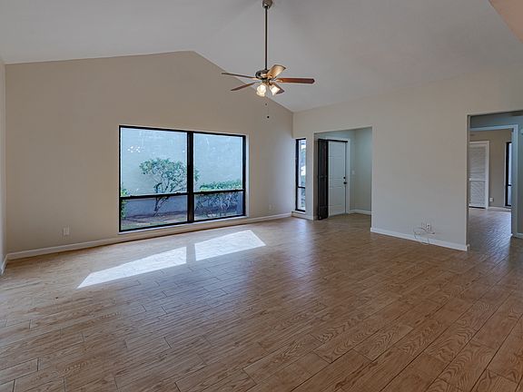 4th image of 2525 SW Egret Pond Cir