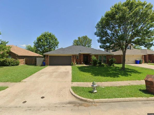 726 Stacie Ln
