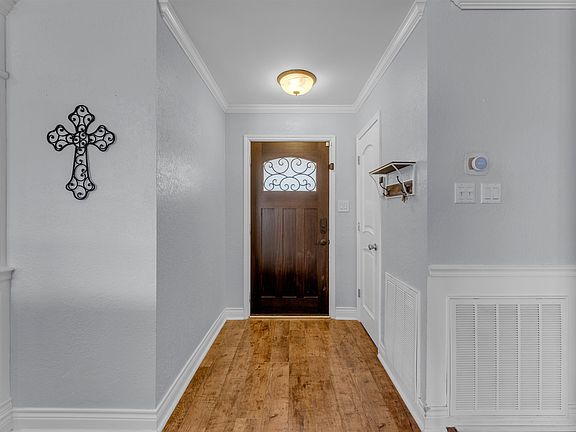 5th image of 213 Corder Ln