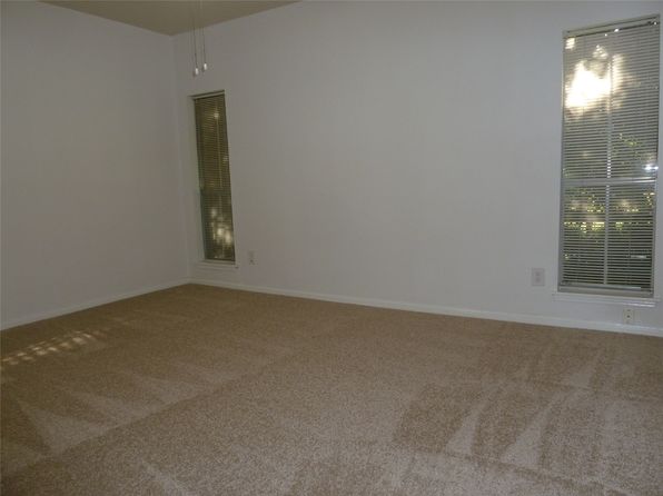 2100 Tanglewilde St APT 573