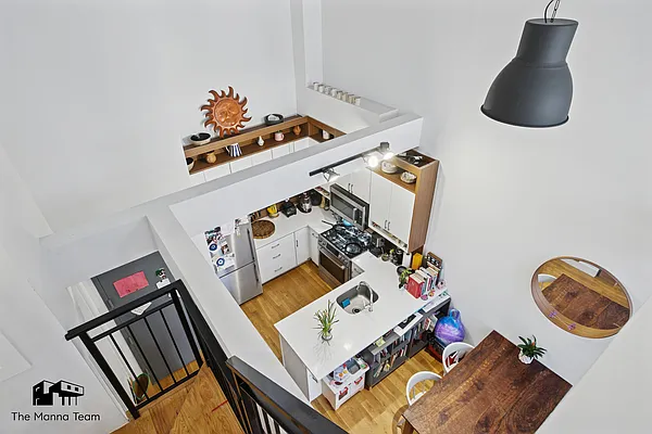 Rented by Compass | media 7