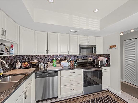 2nd image of 84 Glades BLVD #2