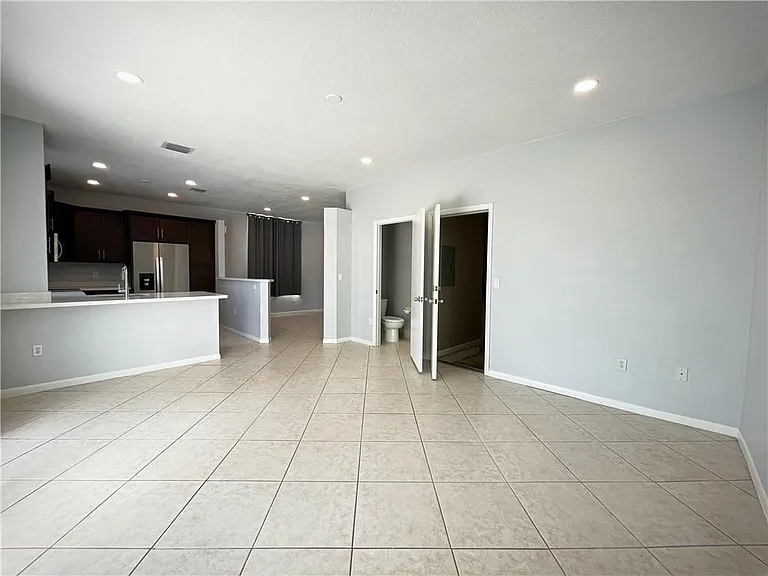 777 NW 151st Ave — Photo 47