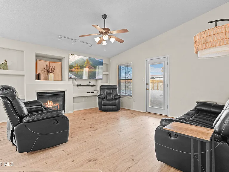 6244 Spotted Eagle Dr — Photo 21