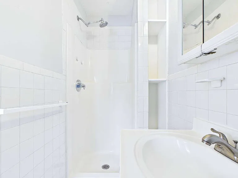 5001 Rena St — Photo 14