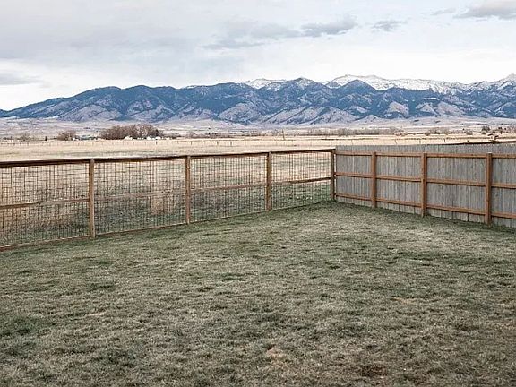 3rd image of 1508 Two Dot Ln
