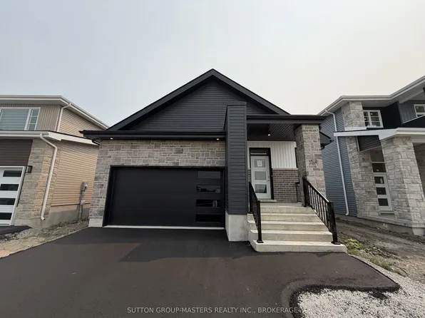 251 Pratt Dr, Loyalist, ON K7N 0B1