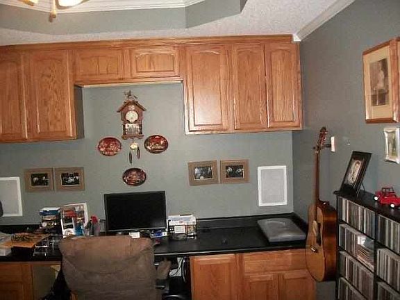 4th image of 507 Wiltshire Ct