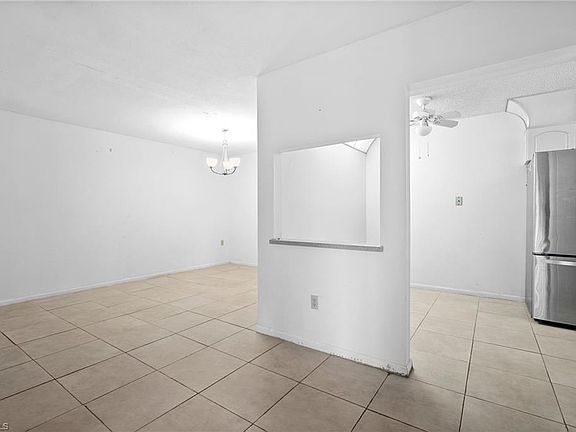 5th image of 4661 Lakeside Club BLVD #12