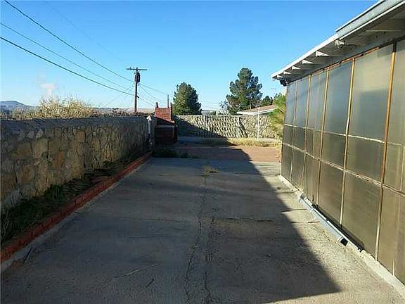 3rd image of 304 Clairemont Dr