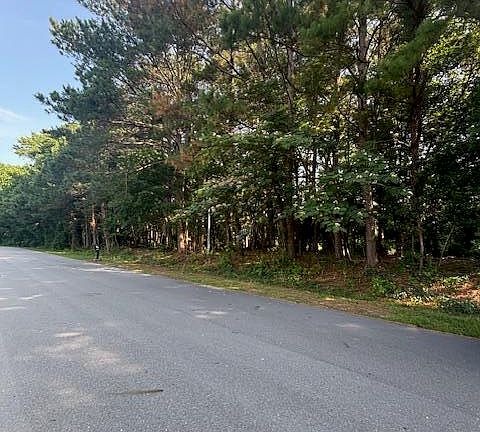 2nd image of 109 Marianna Drive