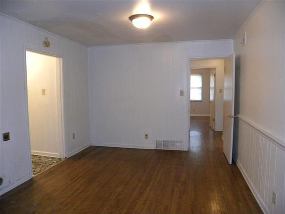 2839 Beverly Hills Rd, Memphis, TN 38128