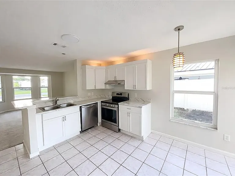143 Coralwood Cir — Photo 4
