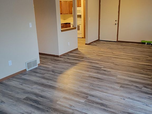 4th image of 595 35th St W #1