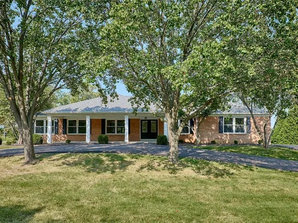 1323 Brynnwood Dr, Saint Louis, MO 63124