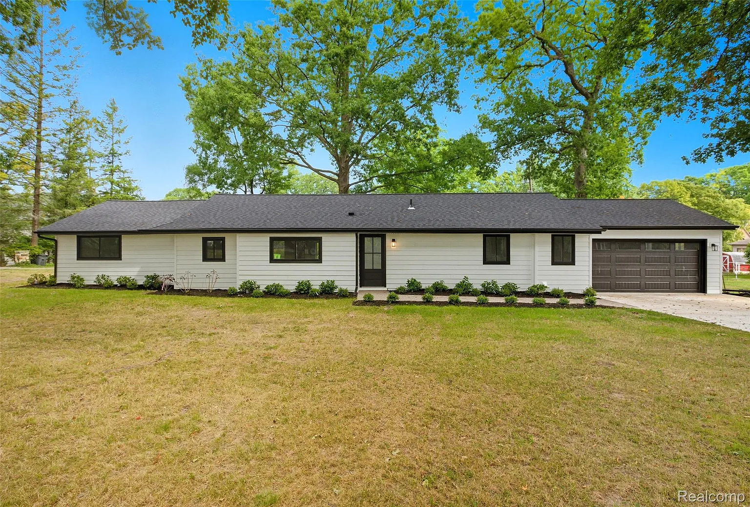5190 Westcombe Ln photo 1