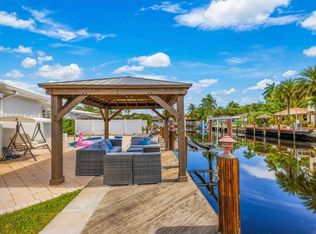 2424 NE 18th Ave, Fort Lauderdale, FL 33305
