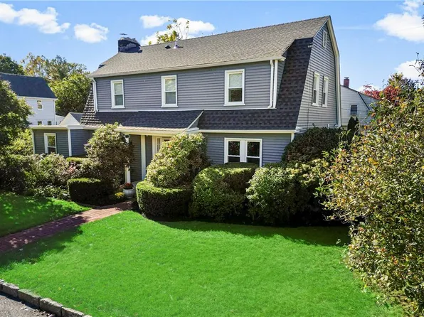 72 Chester Place, Larchmont, NY 10538