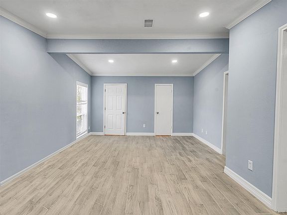 5th image of 4418 Dacca Dr