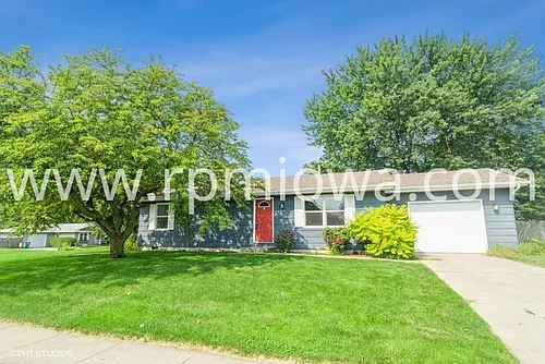300 5th Ave NW Photo 1