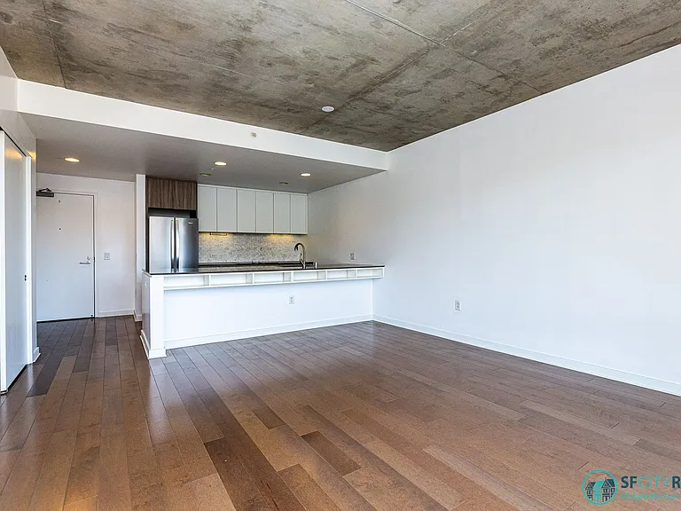 45 Bartlett St #413 — Photo 2