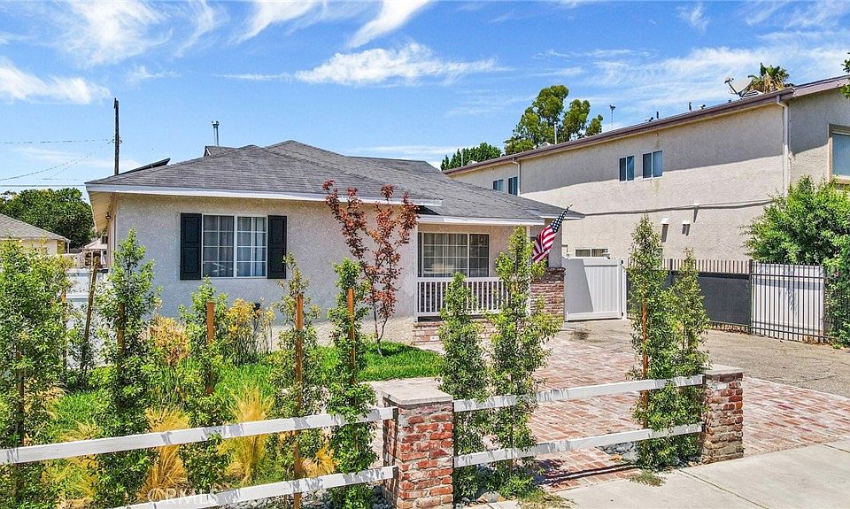 1st image of 7329 Balboa Blvd